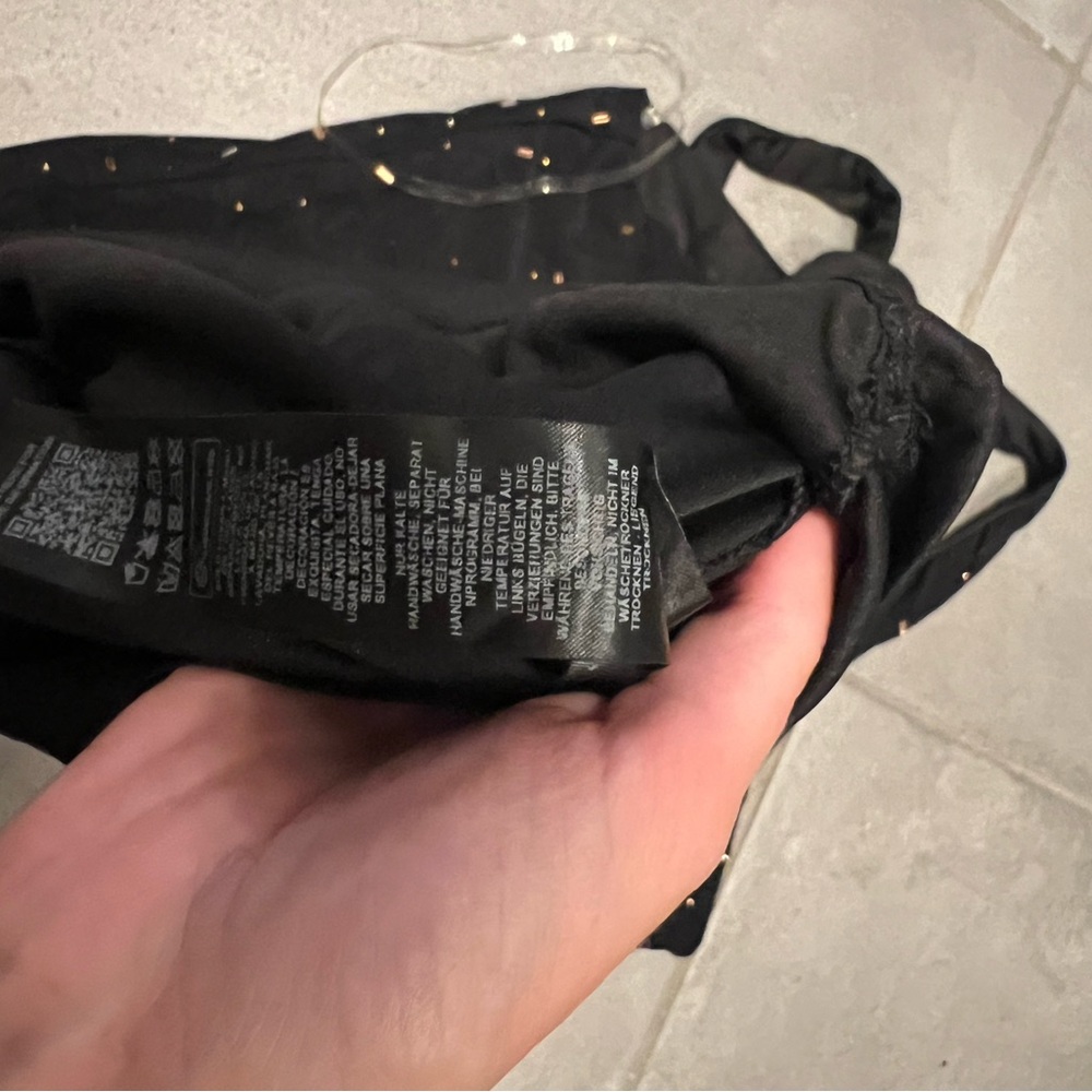 ASOS DESIGN scattered hotfix scoop halter mini dress in black - Picture 5 of 5